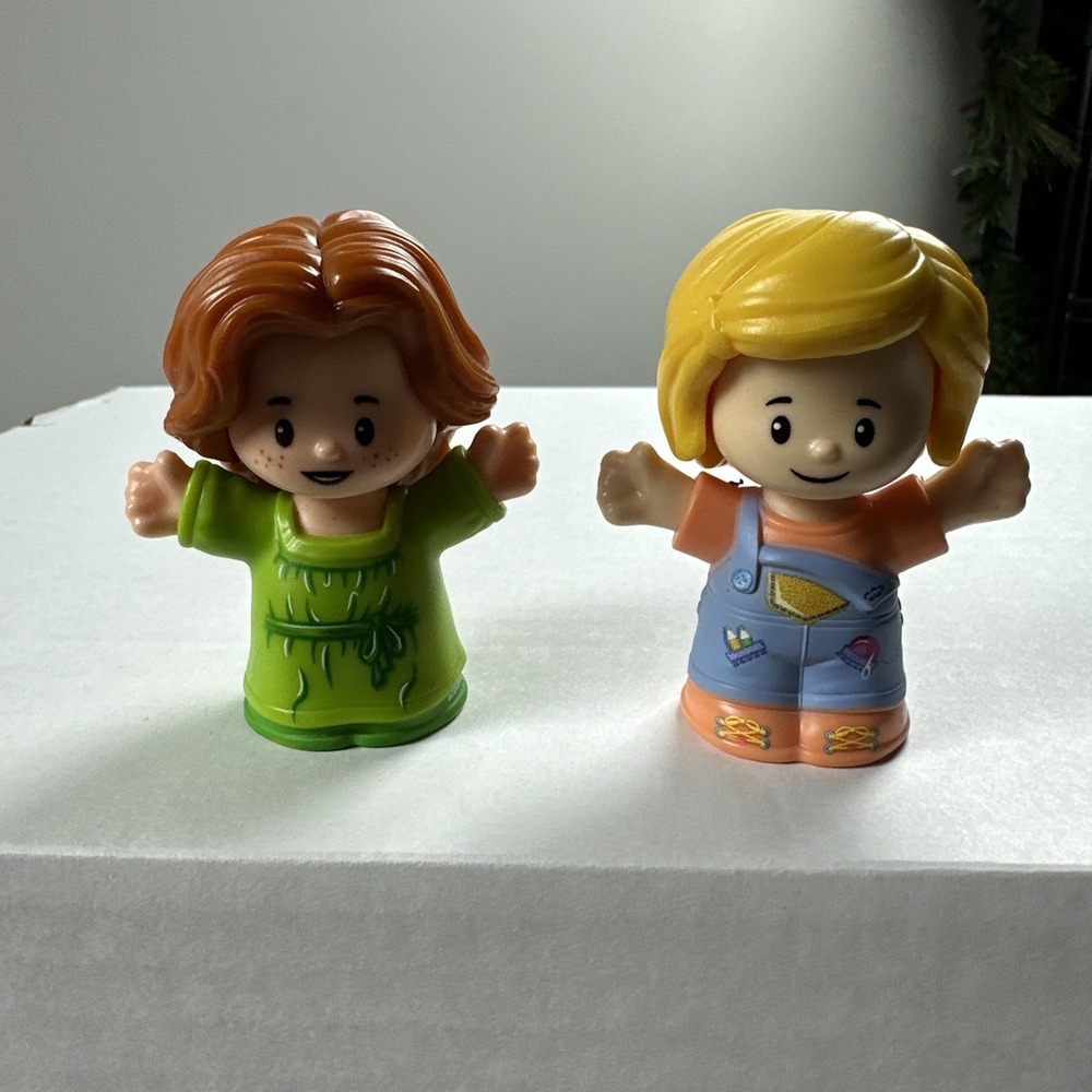 Fisher Price Little People. Lot Of 2